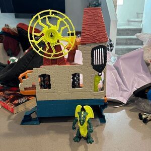 Fisher Price Imaginext Castle Wizard Tower Dragon Playset 2013 W/Dragon